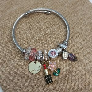 Charm bracelet